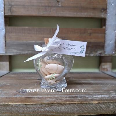 Conf007 confection de dragee pot coeur en verre bonheur
