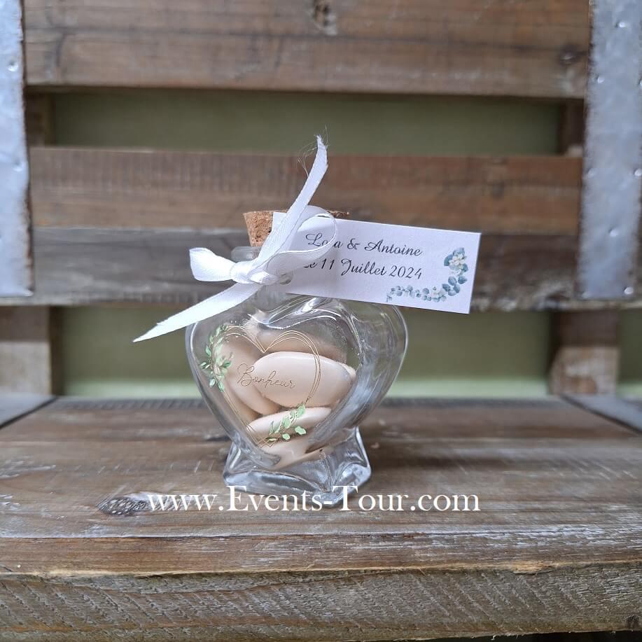 Conf007 confection de dragee pot coeur en verre bonheur