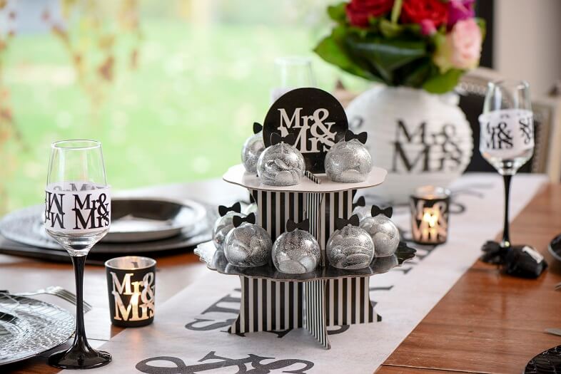 Confection de dragee bonbon chocolat avec boule pvc paillettee argent