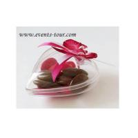 Confection de dragee coeur avec ruban satin rose fuchsia