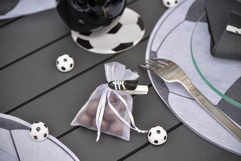 Confection de dragee football