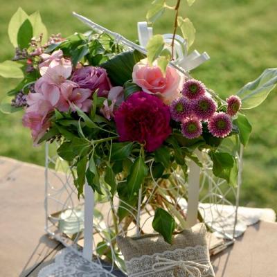Coussin a alliance mariage avec dentelle