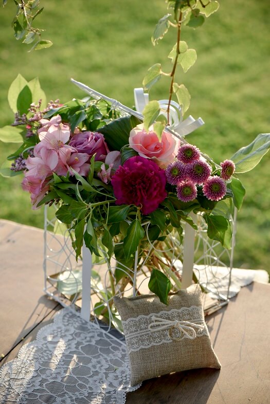 Coussin a alliance mariage avec dentelle naturelle