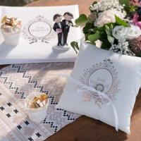 Coussin decoratif mariage just married blanc et rose gold