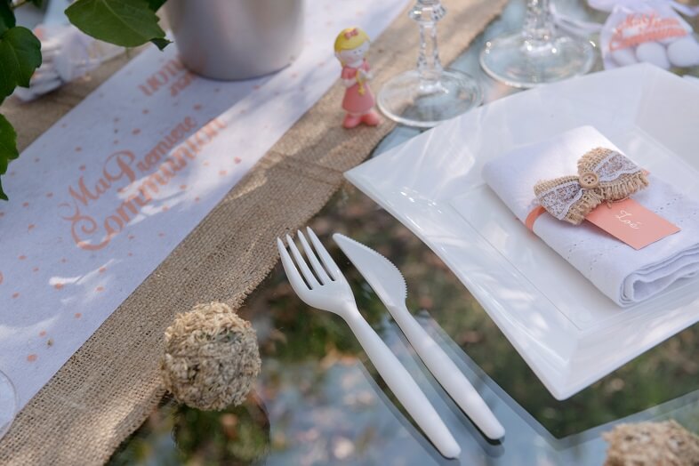 Couteau blanc plastique