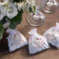 Creation de dragee mariage blanc et rose gold just married