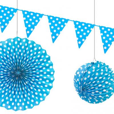 Decoration a suspendre pois bleu