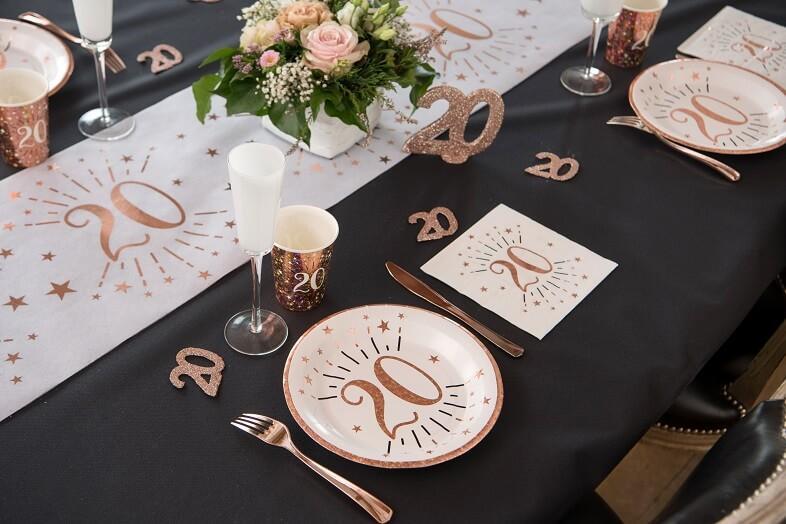 Serviette de table anniversaire 20 ans blanche et rose gold.