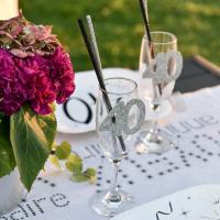 Decoration anniversaire 40ans avec confettis de table