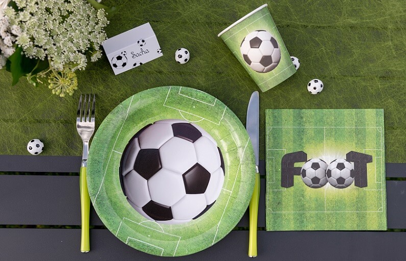 Decoration anniversaire verte foot et assiette