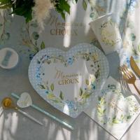 Decoration avec chemin de table baby shower bleu ciel garcon