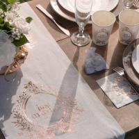 Decoration avec chemin de table mariage just married rose gold