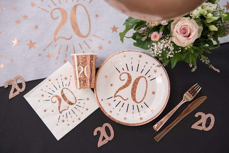 Decoration avec gobelet rose gold 20 ans