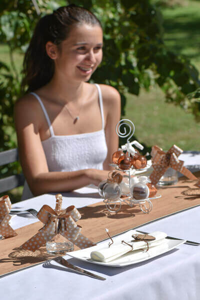 Decoration avec noeud kraft pois blanc