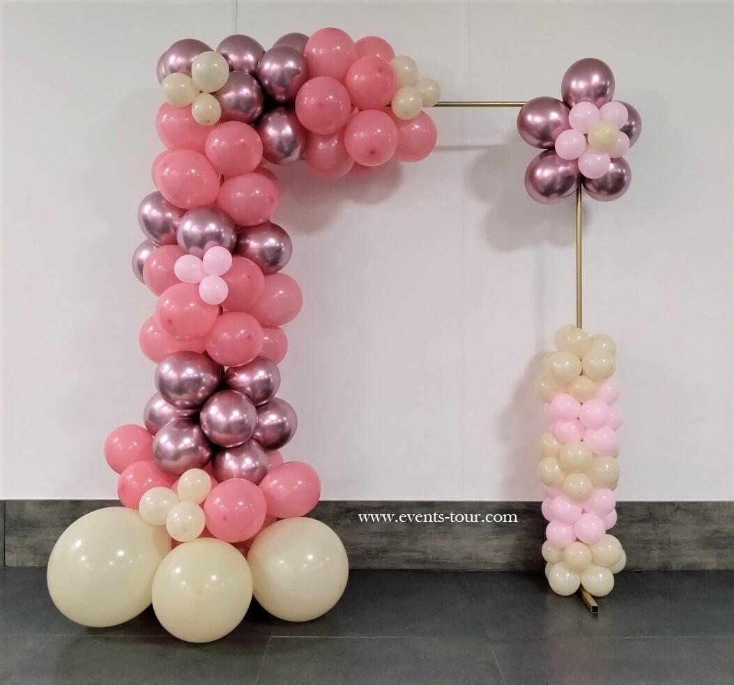 Decoration ballons organique arche photobooth beige rose fuchsia rose gold