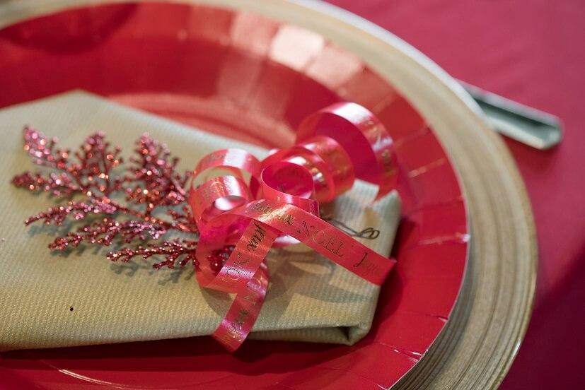 Decoration bobine ruban bolduc rouge et dore or noel