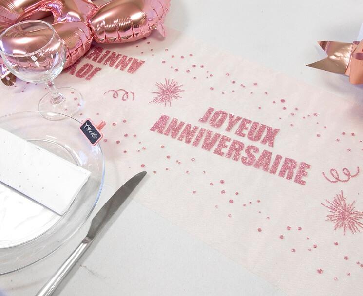 Decoration chemin de table organdi anniversaire rose