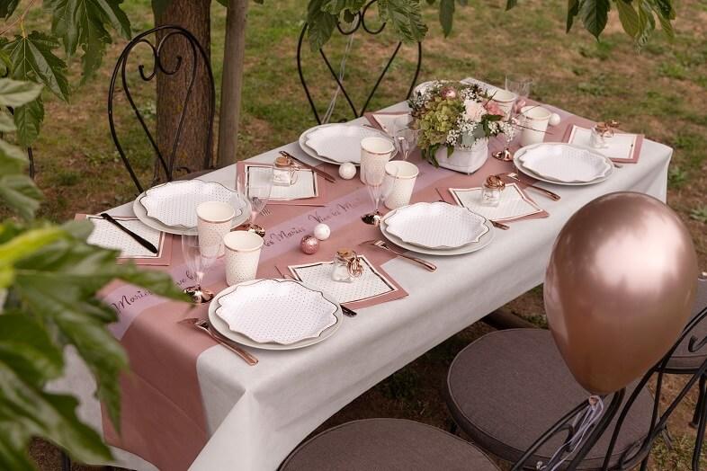 Chemin de Table Rose