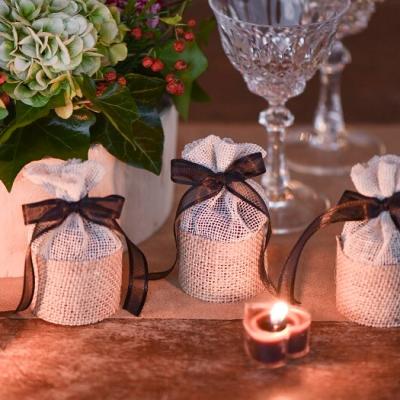 Aumoniere en jute pour dragee