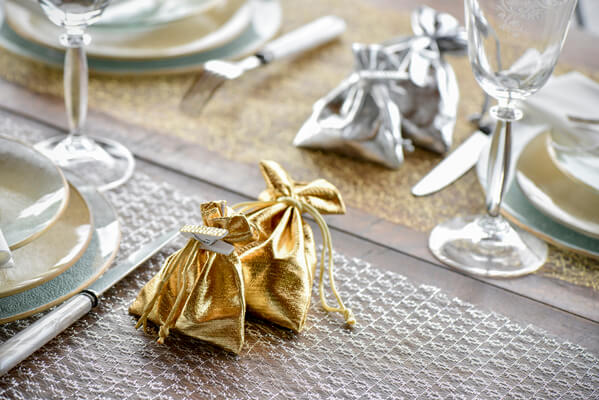 Decoration de dragee or