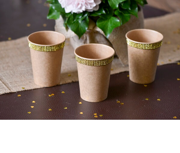 Decoration de gobelet avec strass or