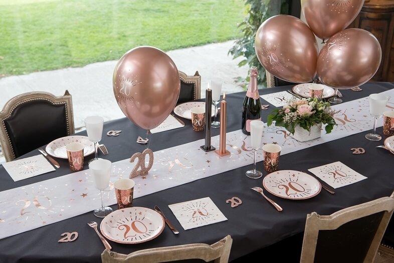 Ballon élégant anniversaire 18 ans en latex de 30cm rose gold.