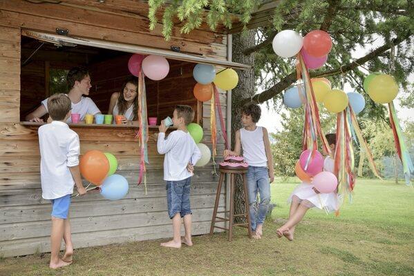 Decoration de salle avec gonflage ballons