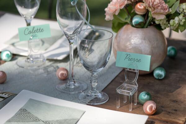 Decoration de table a parsemer pour mariage