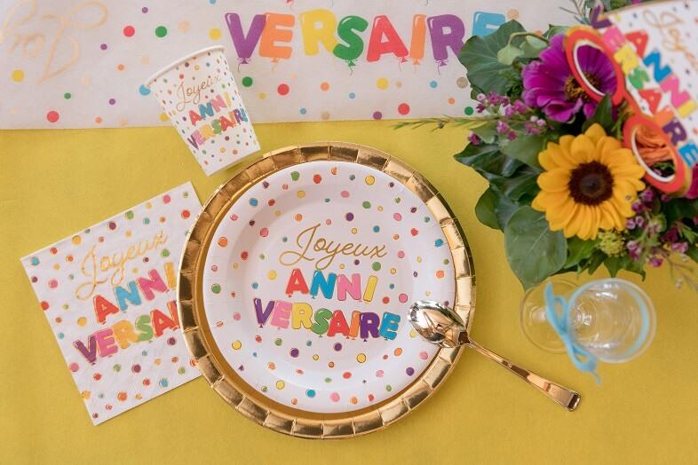 Decoration de table anniversaire avec gobelet