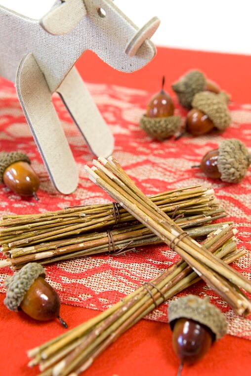 Decoration de table avec fagot de bois