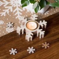 Decoration de table avec porte bougie flocon blanc