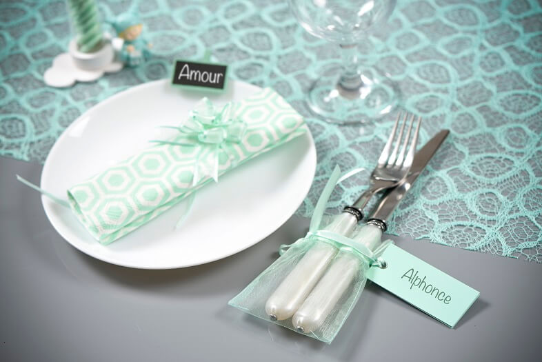 Decoration de table avec sachet organdi mint