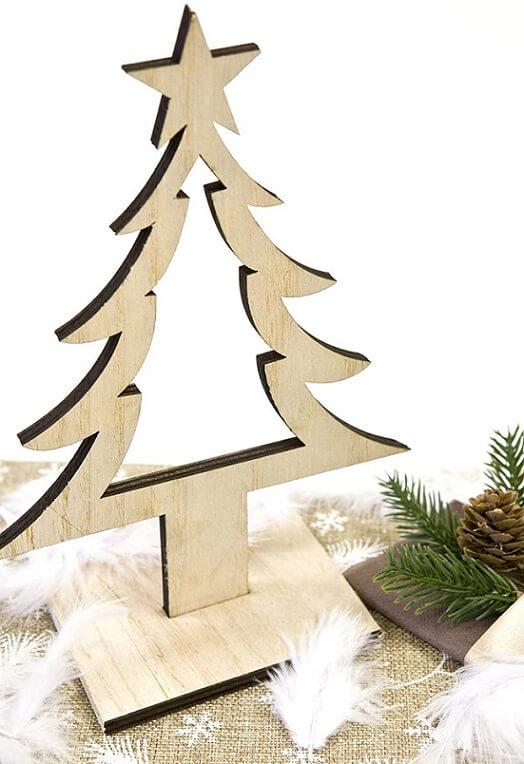 Decoration de table avec sapin en bois naturel