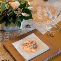 Decoration de table avec serviette airlaid doree
