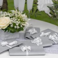 Decoration de table avec serviette gris perle