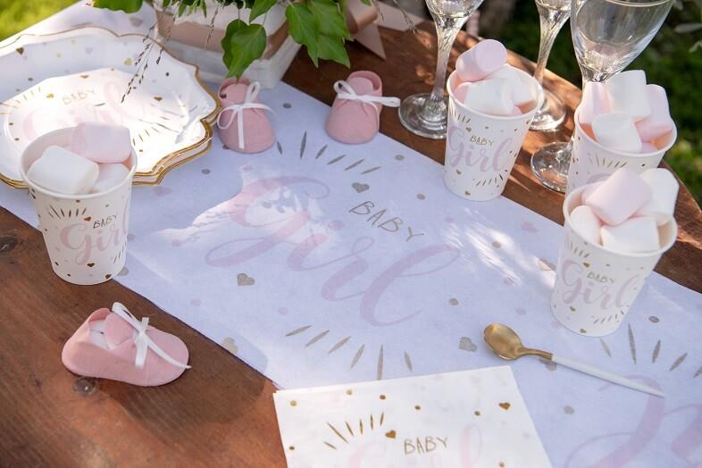 Decoration de table baby shower blanc rose et or
