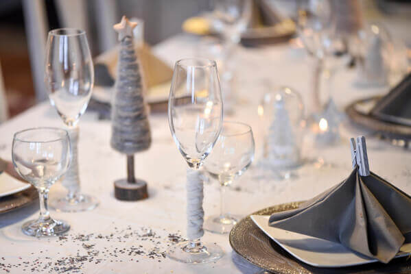 Decoration de table blanche de noel