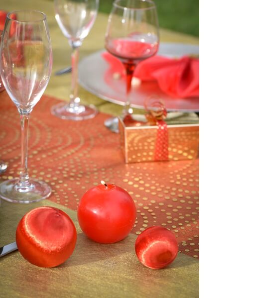 Decoration de table boule rouge