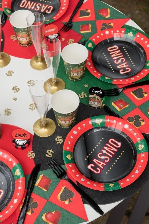 Decoration de table jeux de casino avec assiette