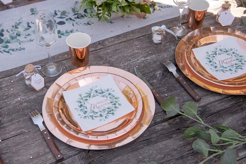 Decoration de table mariage bucolique blanche rose gold et verte