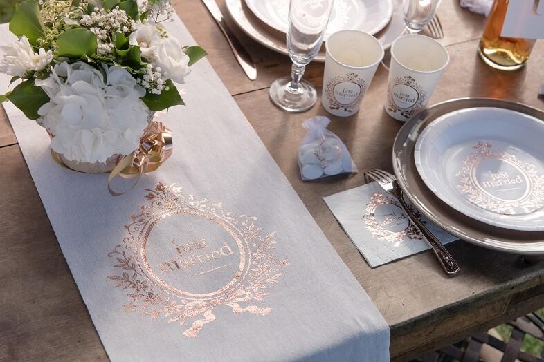 Decoration de table mariage just married rose gold