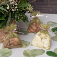 Decoration de table petale de rose vert sauge olive