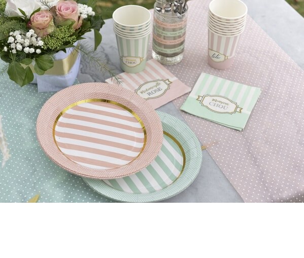 Decoration de table rose baby shower