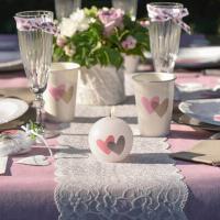 Decoration de table rose et blanche
