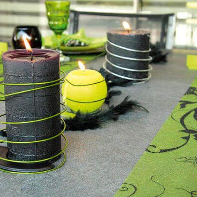 Pliage de serviette noir et vert