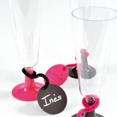 Decoration de verre fil noir