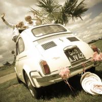 Decoration de voiture mariage rose