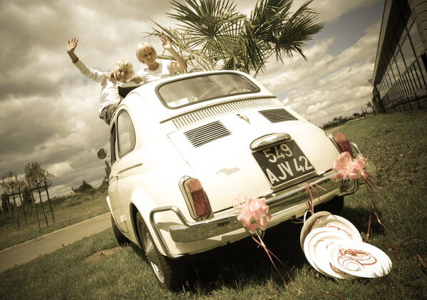 Decoration de voiture mariage rose