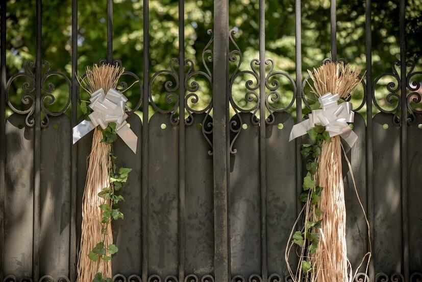 Decoration entree porte noeud blanc automatique mariage
