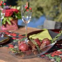 Decoration fete avec boule pvc paillettee rouge